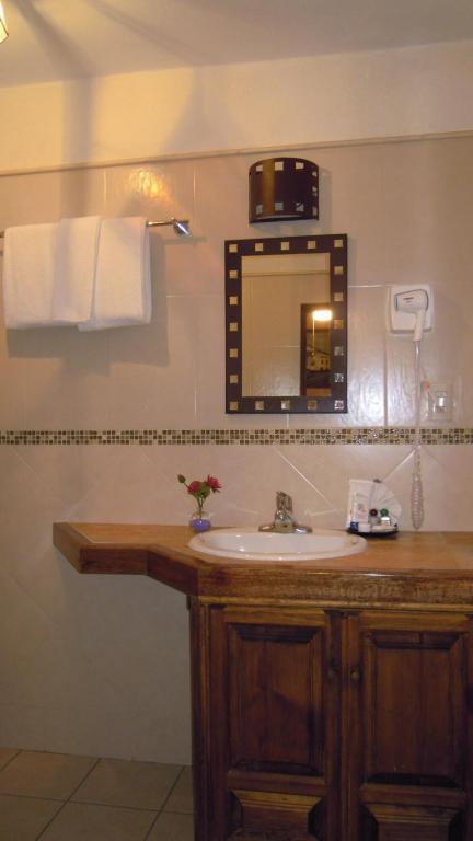 La Casa Del Laurel Hotell Taxco de Alarcon Rom bilde