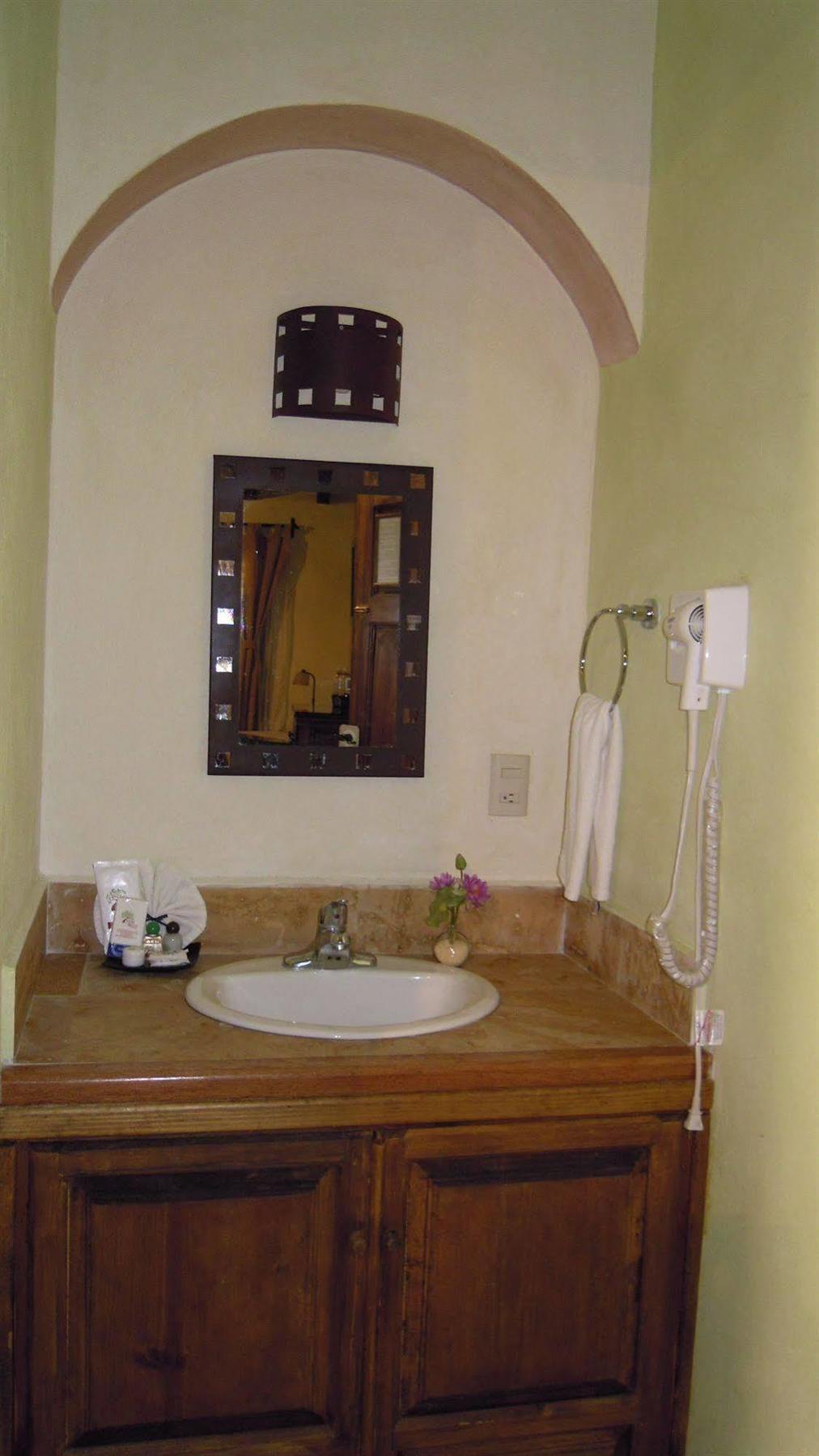 La Casa Del Laurel Hotell Taxco de Alarcon Eksteriør bilde