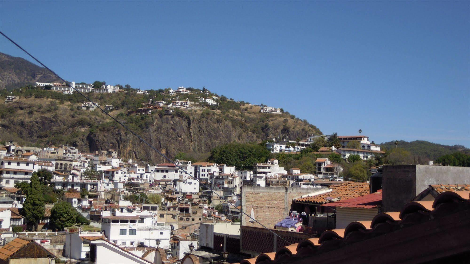 La Casa Del Laurel Hotell Taxco de Alarcon Eksteriør bilde