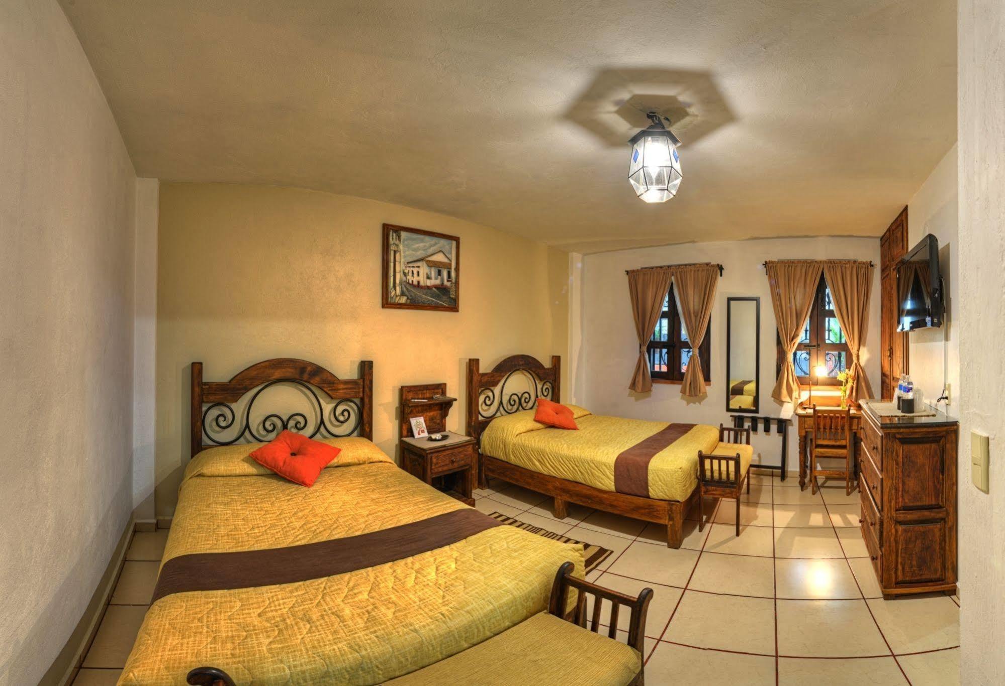La Casa Del Laurel Hotell Taxco de Alarcon Eksteriør bilde