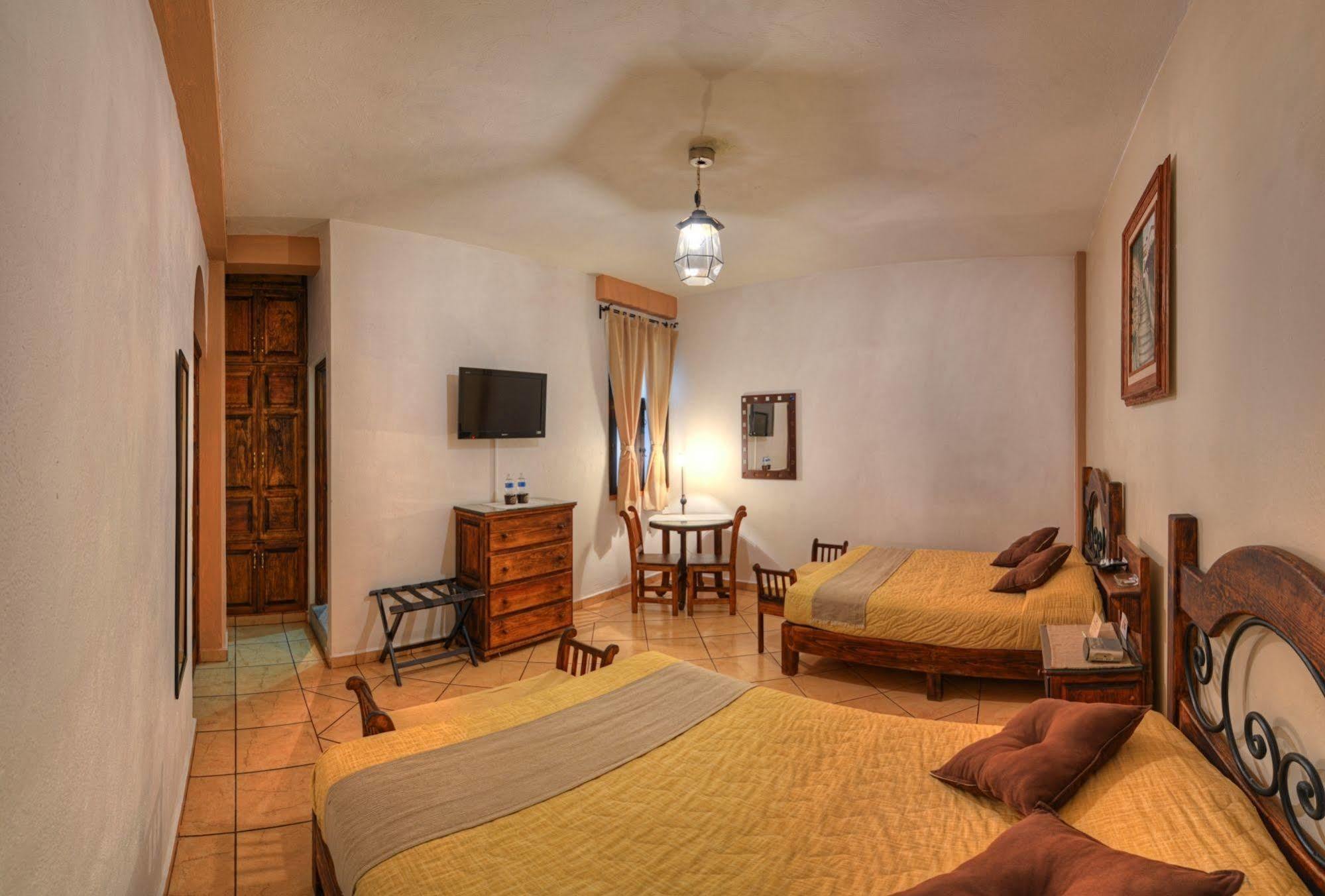 La Casa Del Laurel Hotell Taxco de Alarcon Eksteriør bilde